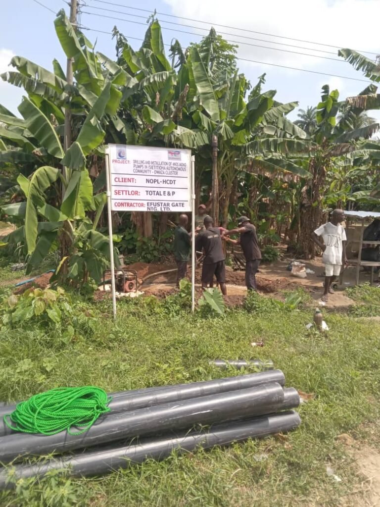 MEN AT WORK FOR THE DRILLING & INSTALLATION OF THE 4NOS MONO PUMP IN OWAZA CLUSTER-ISIETITIOHA AUT. COMMUNITY.