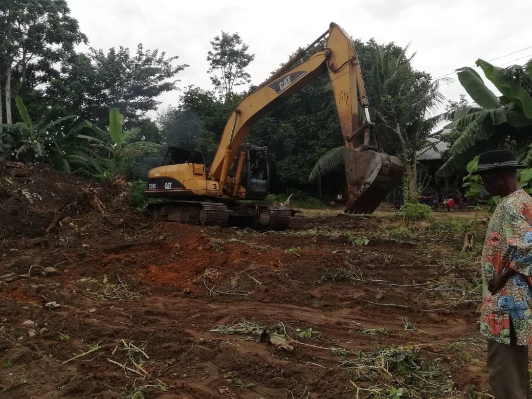 PIX 1(11): CLEARING & LEVELING OF THE SITE